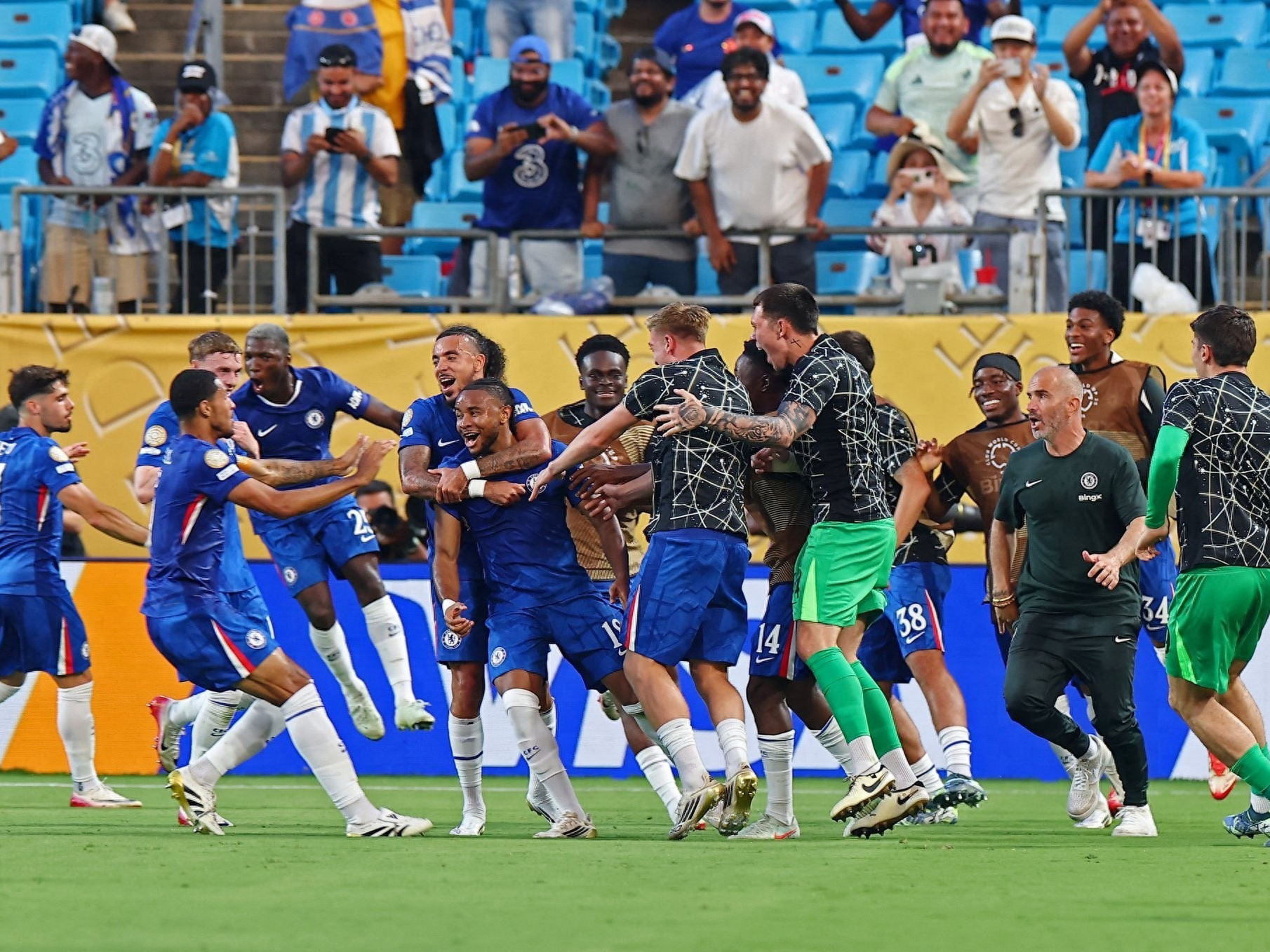 赛地聚焦:意甲今夜热度飙升;那不勒斯扳平良机;悬念犹存;年轻球员得到机会的简单介绍 赛地聚焦:意甲今夜热度飙升;那不勒斯扳平良机;悬念犹存;年轻球员得到机会的简单介绍