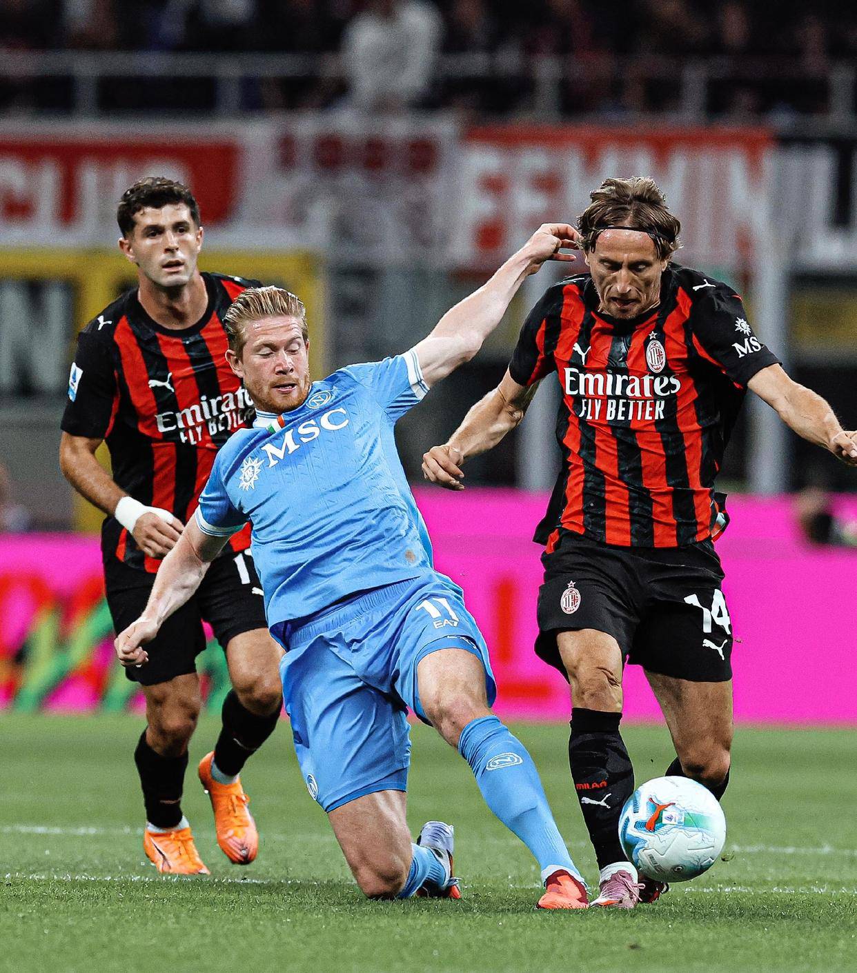 英雄联盟投注-今晚NBA常规赛焦点战，国际米兰造点机会，压力陡增，细节决定成败的简单介绍